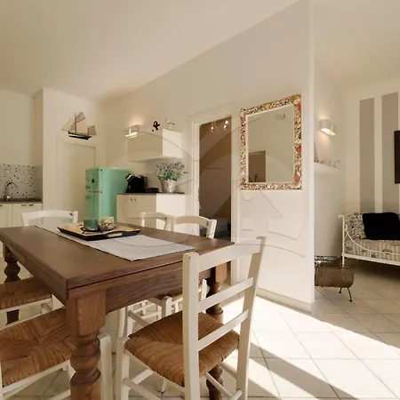 Apartment Sud Est - Goelba